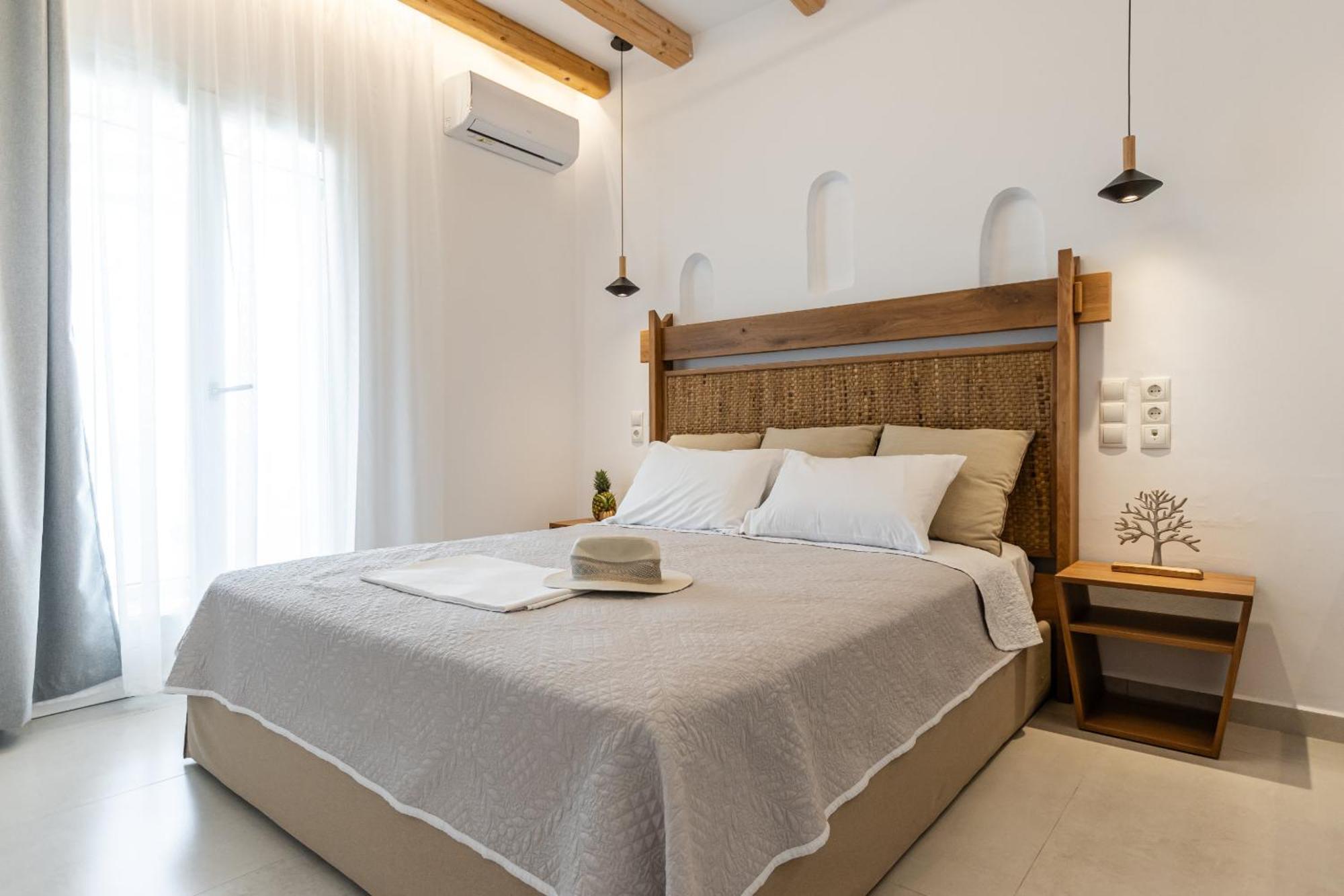 Birikos Hotel & Suites Agios Prokopios  Room photo