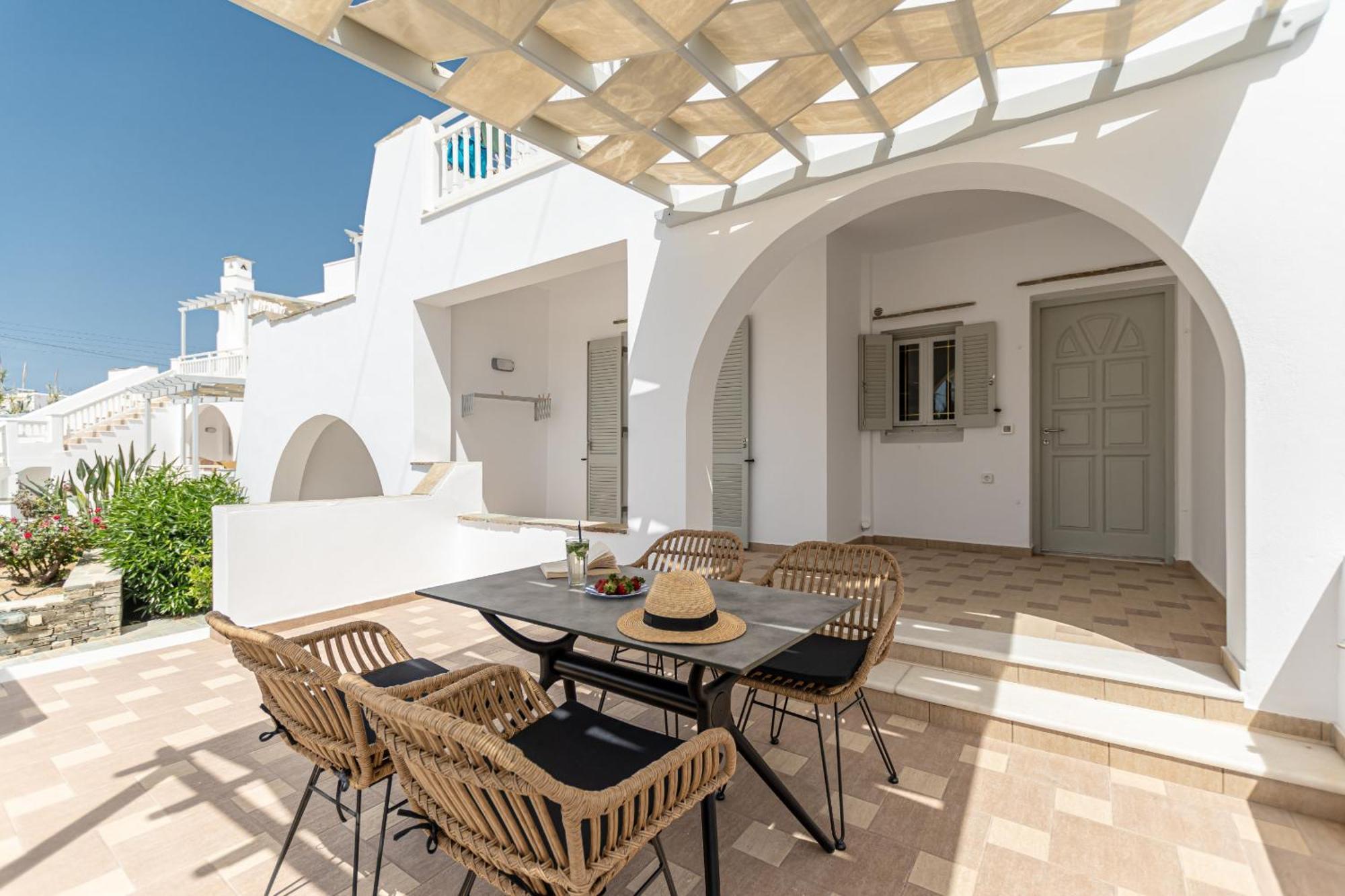 Birikos Hotel & Suites Agios Prokopios  Exterior photo